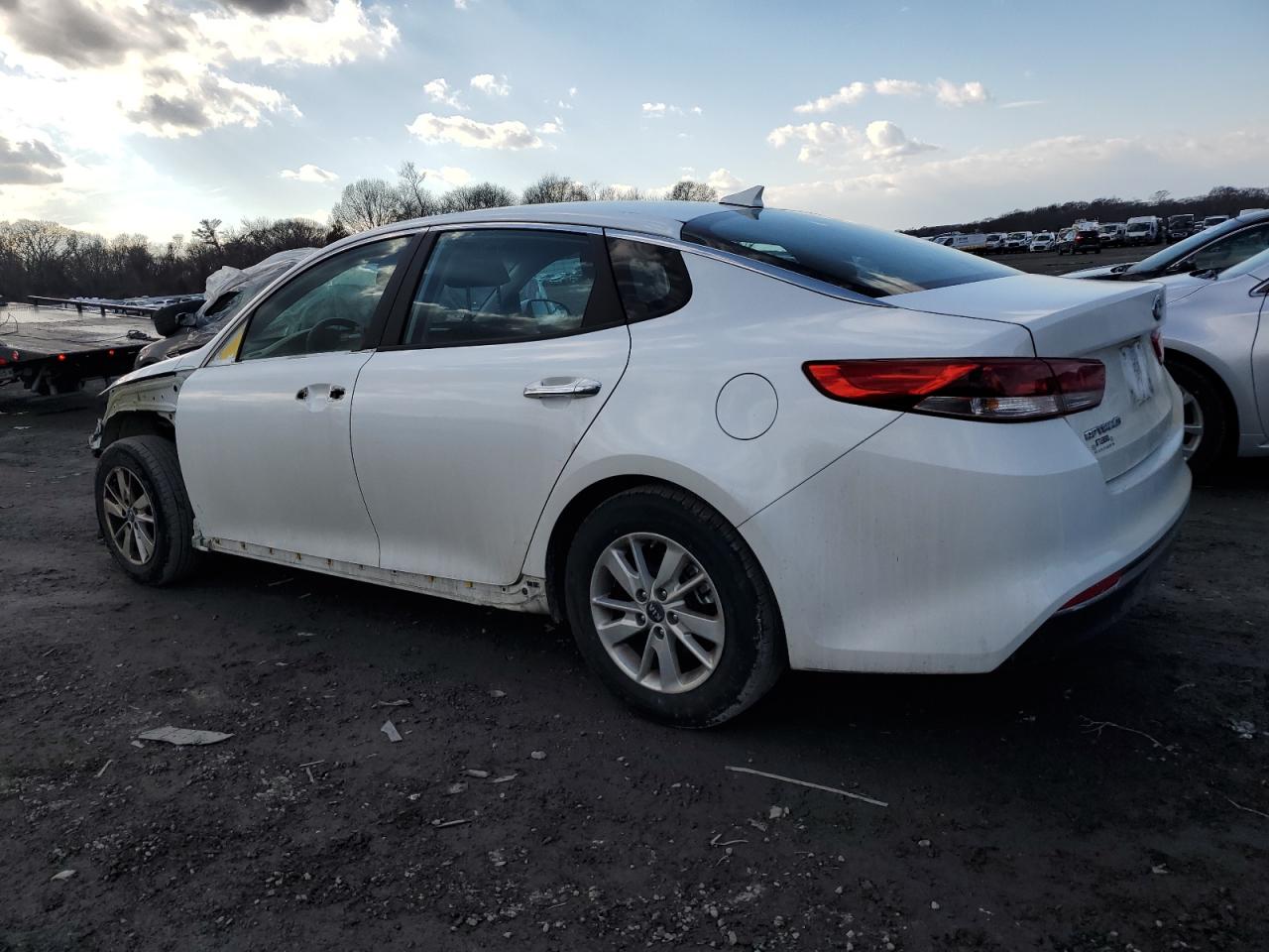 2016 Kia Optima - Image 2