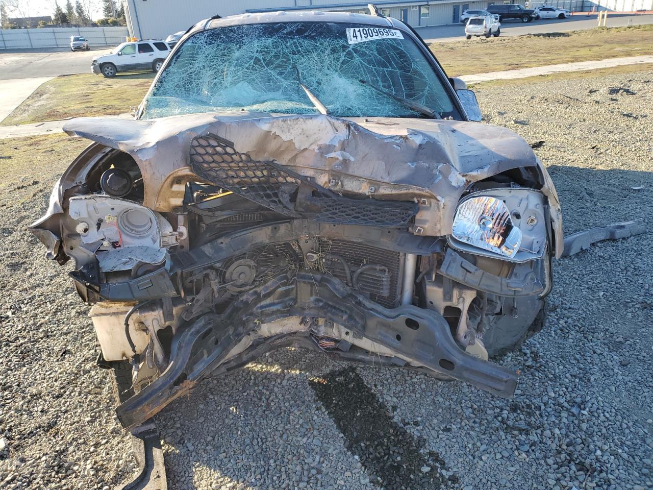 2002 Hyundai Santa Fe - Image 5