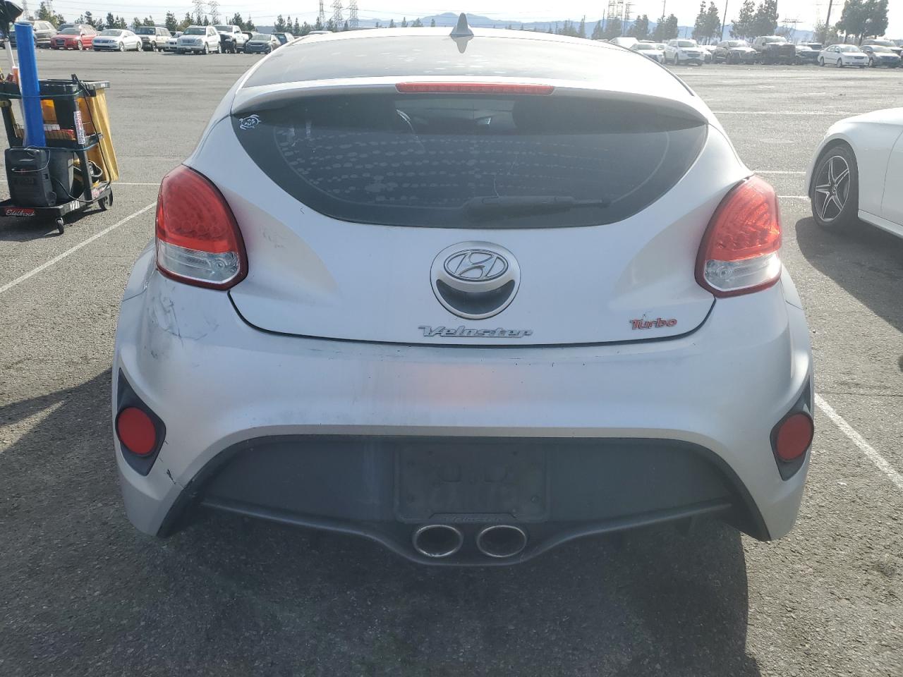 2013 Hyundai Veloster - Image 6