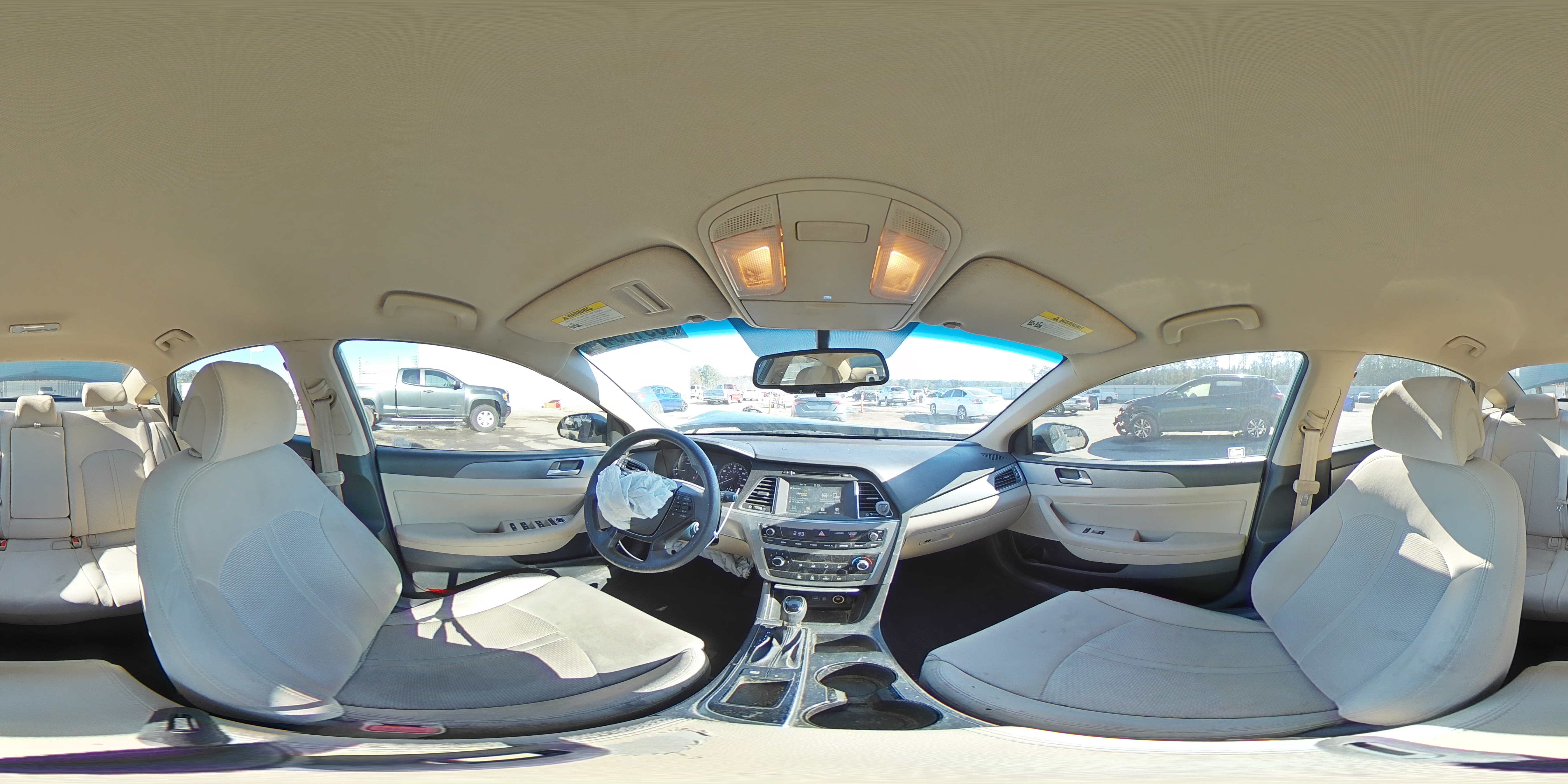 2016 Hyundai Sonata - Image 15