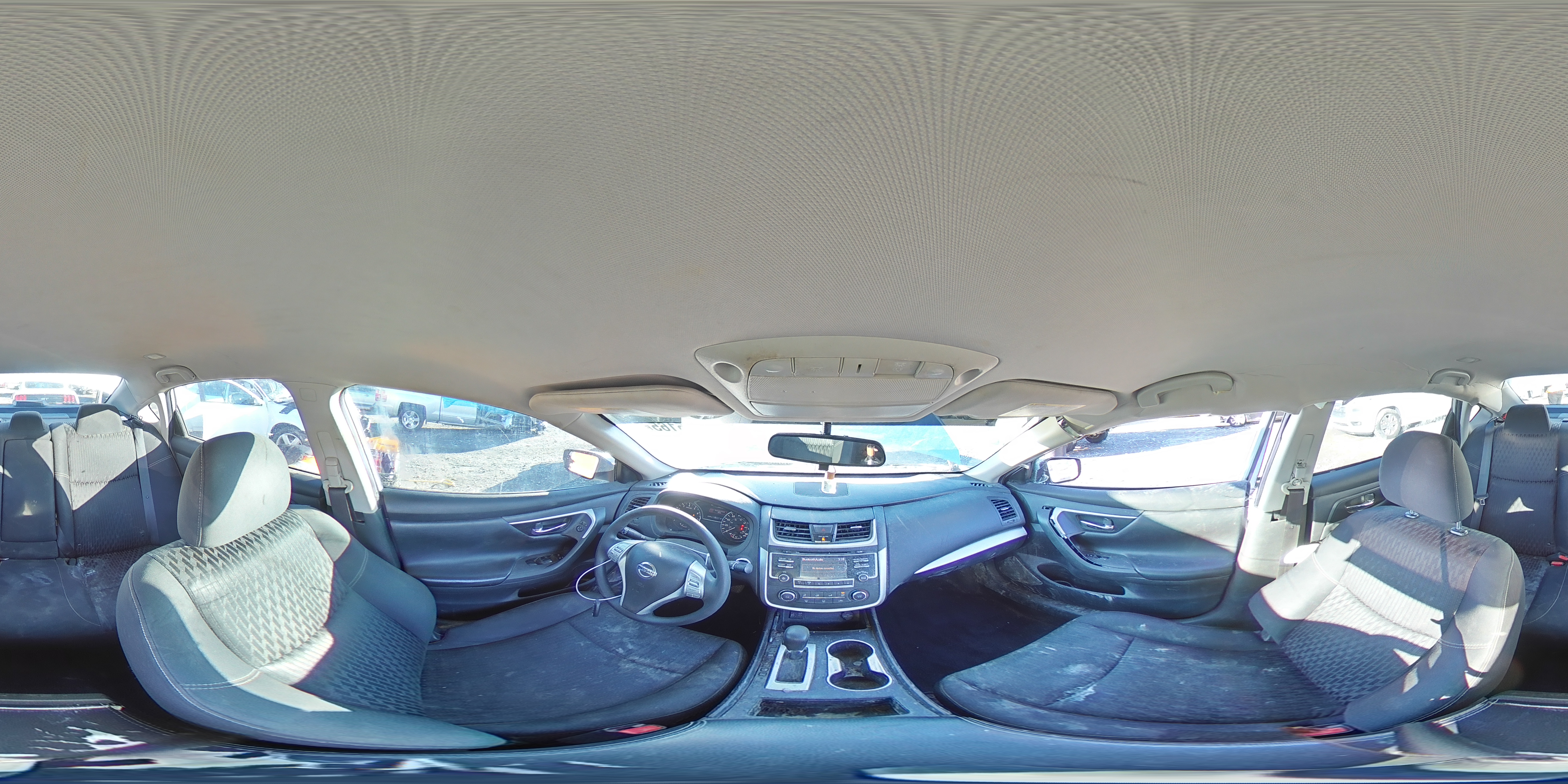 2018 Nissan Altima - Image 16