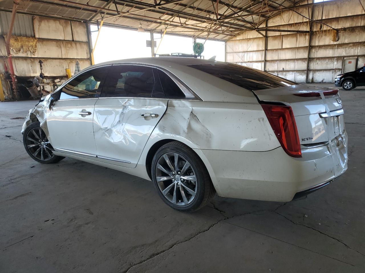 2013 Cadillac XTS - Image 2