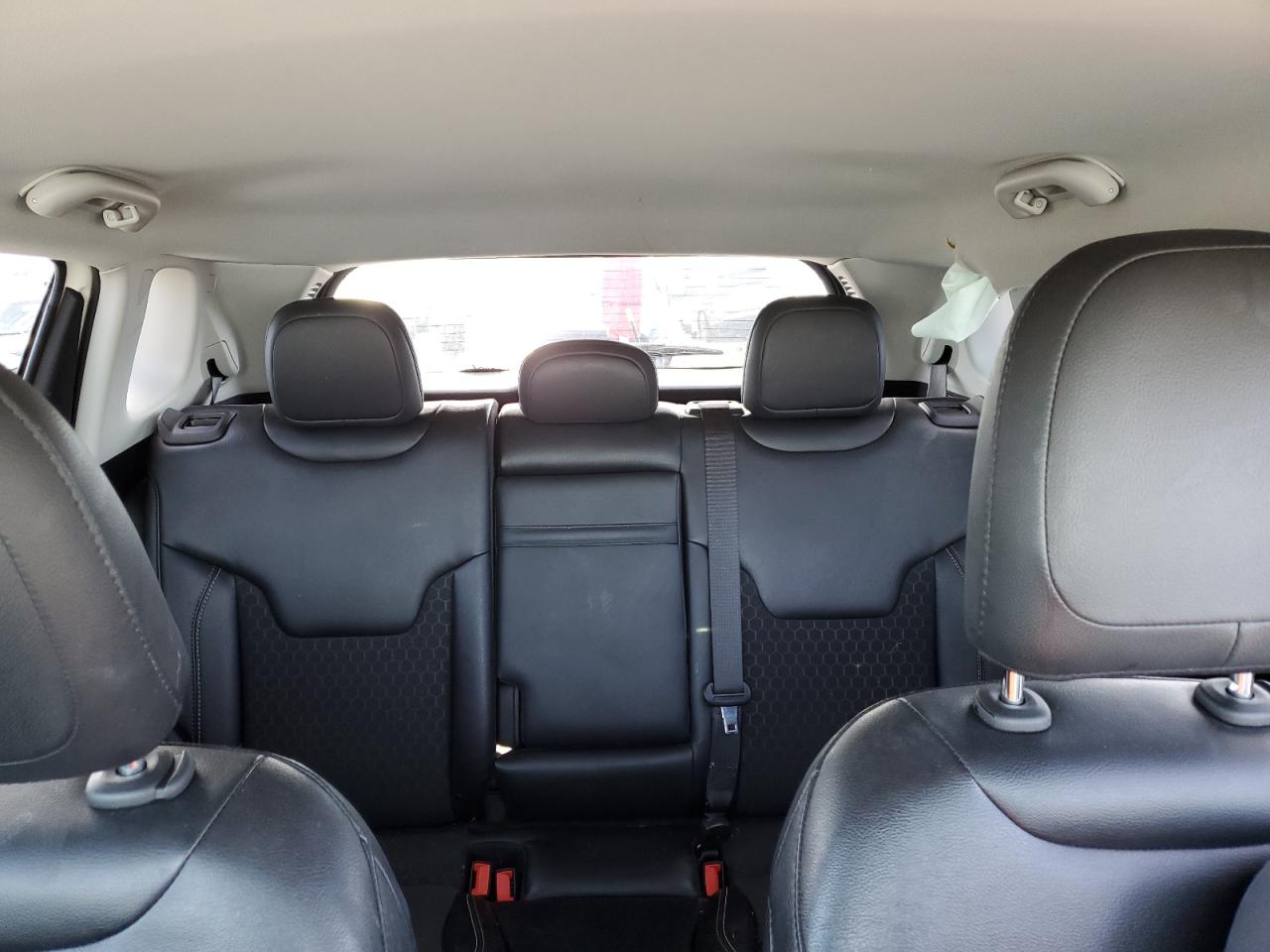 2020 Jeep Compass - Image 10