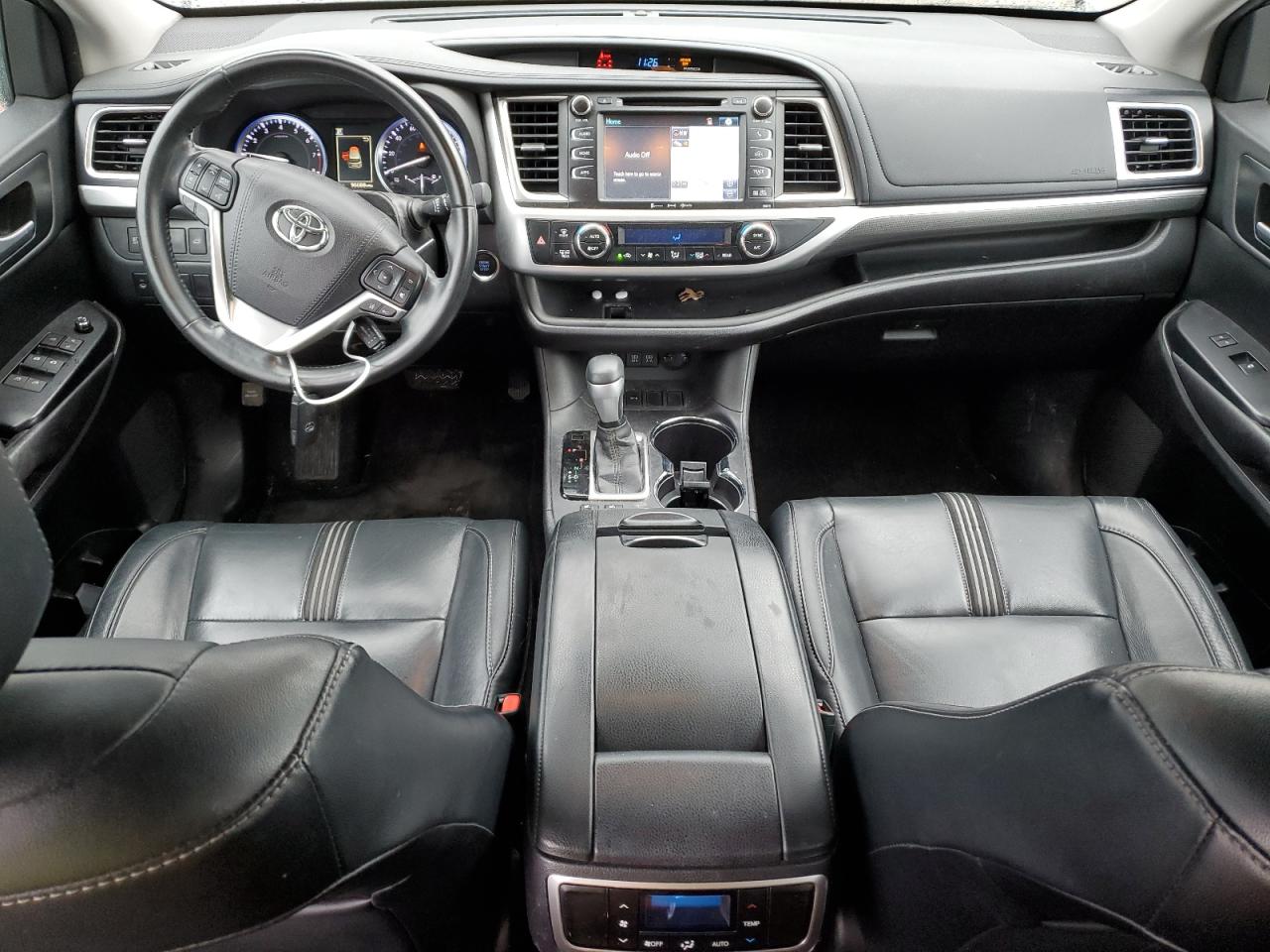 2017 Toyota Highlander - Image 8