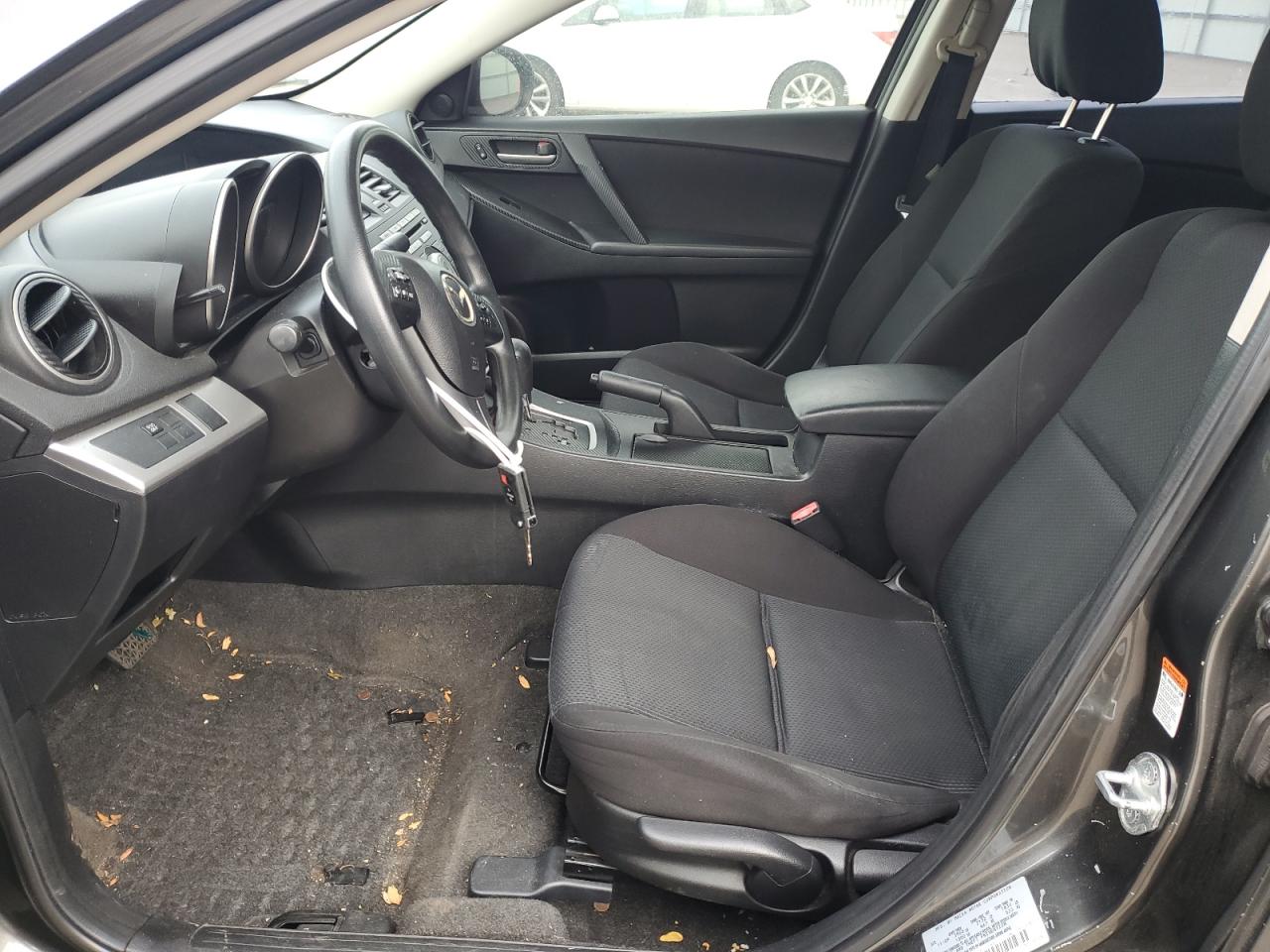 2010 Mazda 3 - Image 7