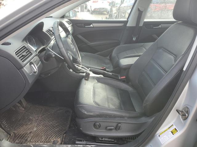  VOLKSWAGEN PASSAT 2014 Сріблястий