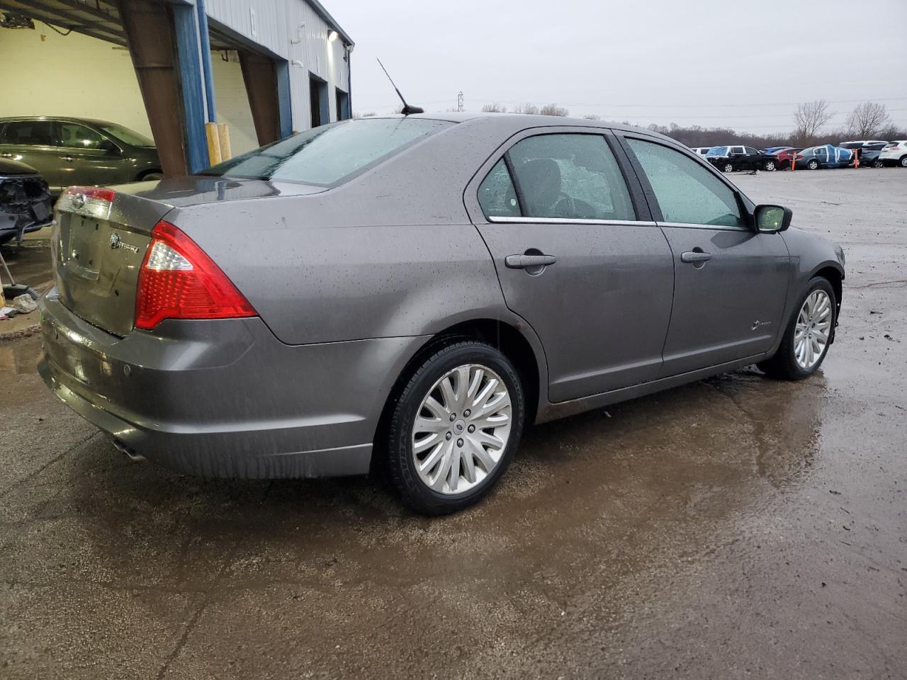 2010 Ford Fusion - Image 3