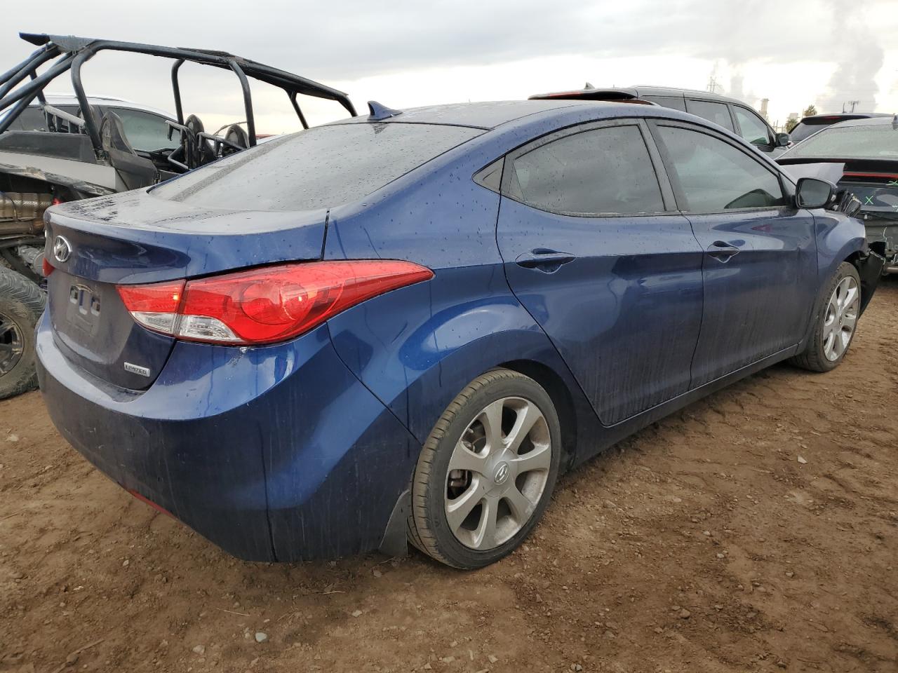 2013 Hyundai Elantra - Image 3