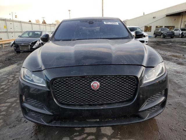  JAGUAR F-PACE 2018 Черный