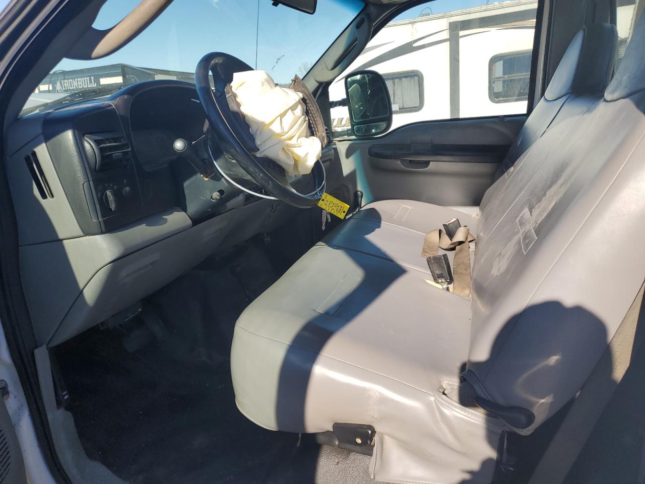2006 Ford F350 - Image 7