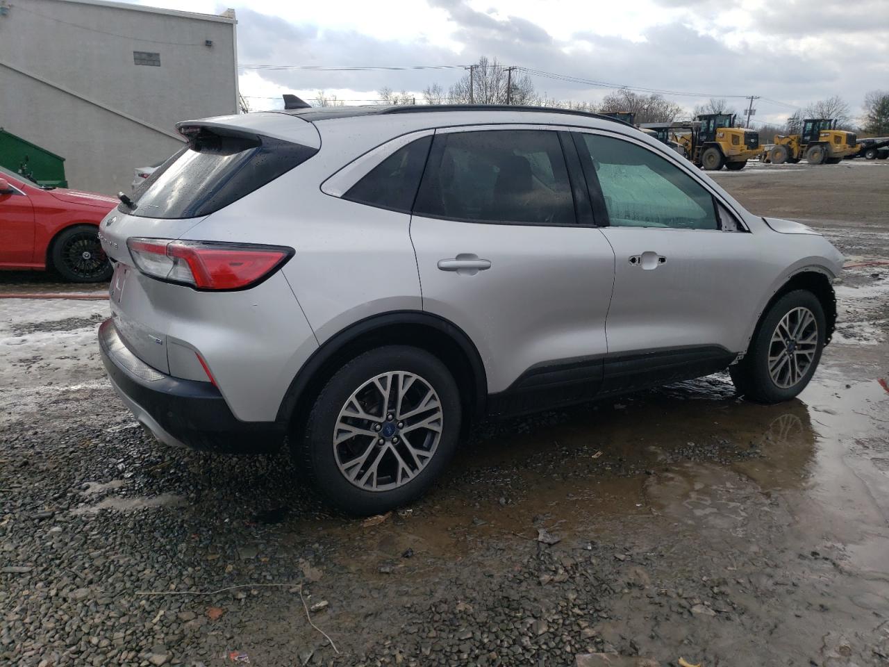 2020 Ford Escape - Image 3