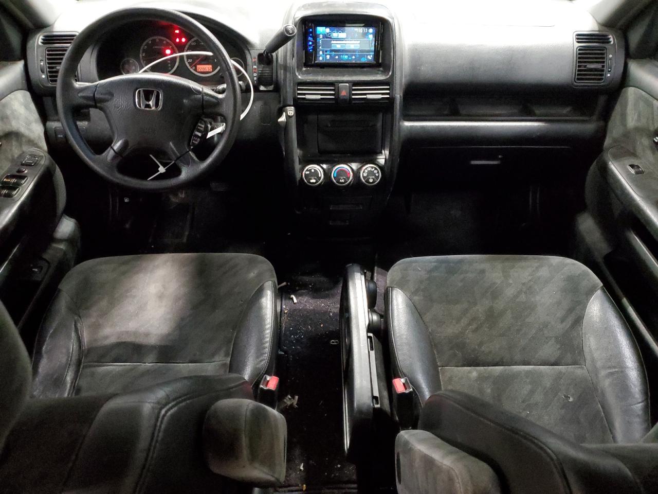 2004 Honda CR-V - Image 8