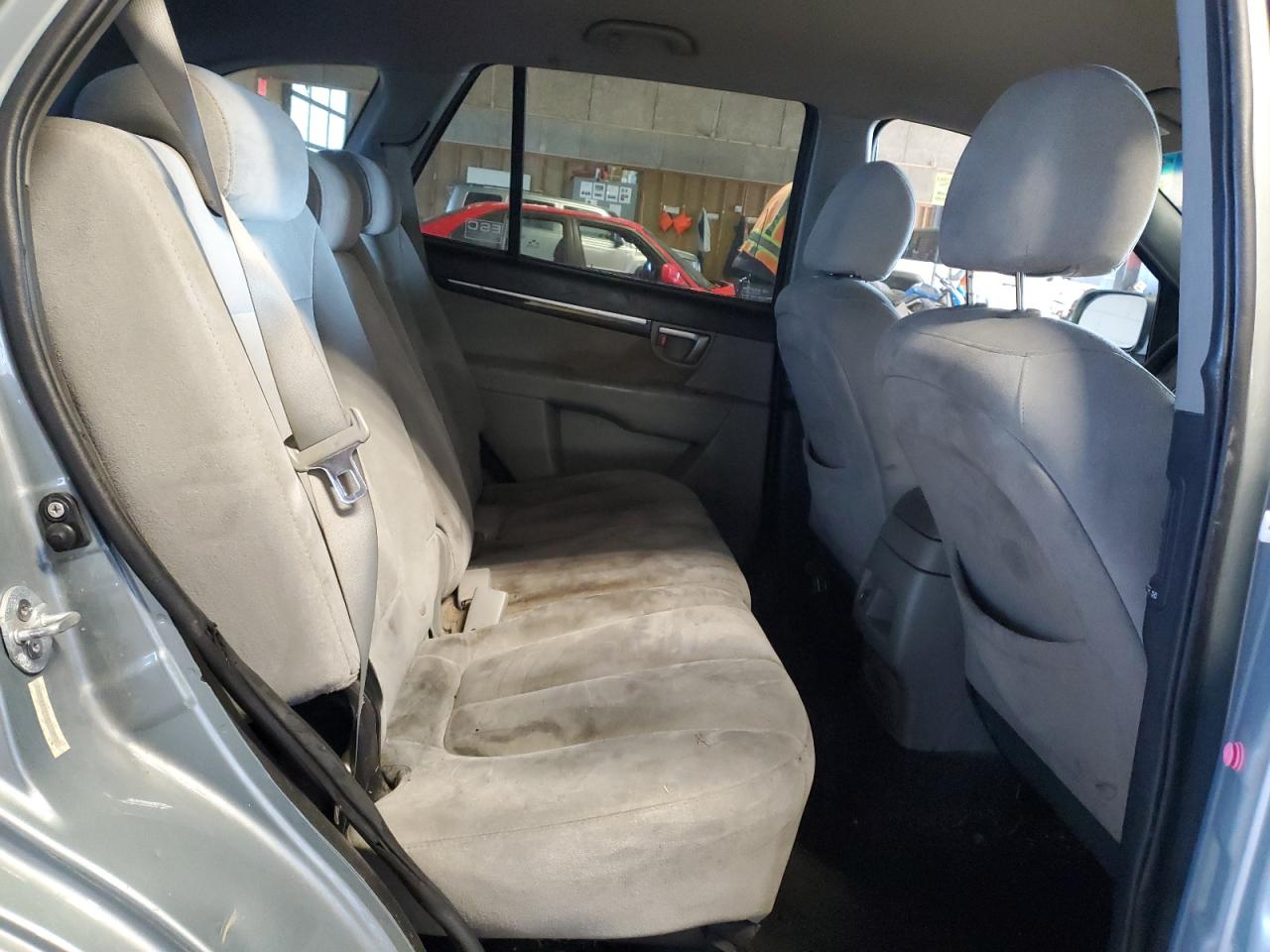 2008 Hyundai Santa Fe - Image 11