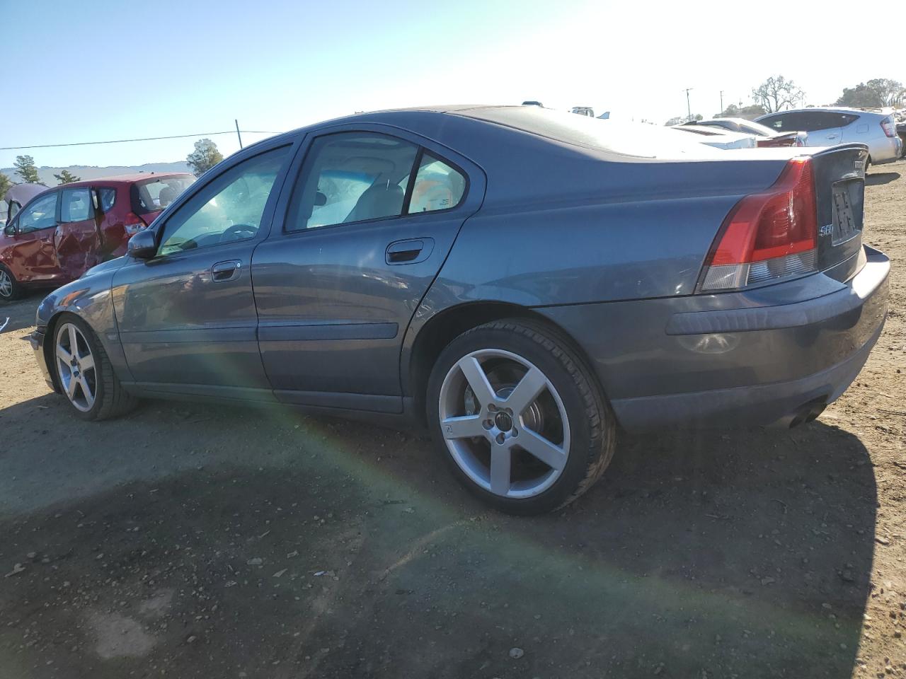 2004 Volvo S60 - Image 2