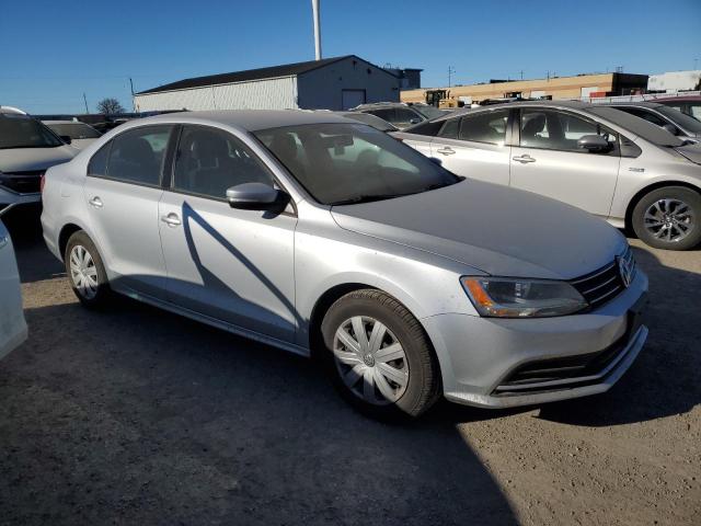 Sedans VOLKSWAGEN JETTA 2015 Srebrny