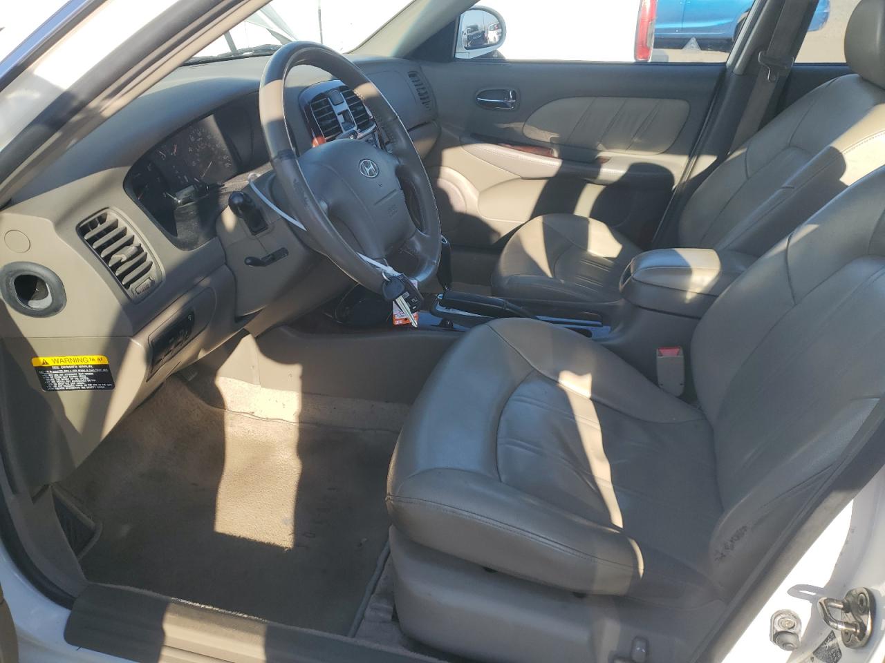 2005 Hyundai Sonata - Image 7