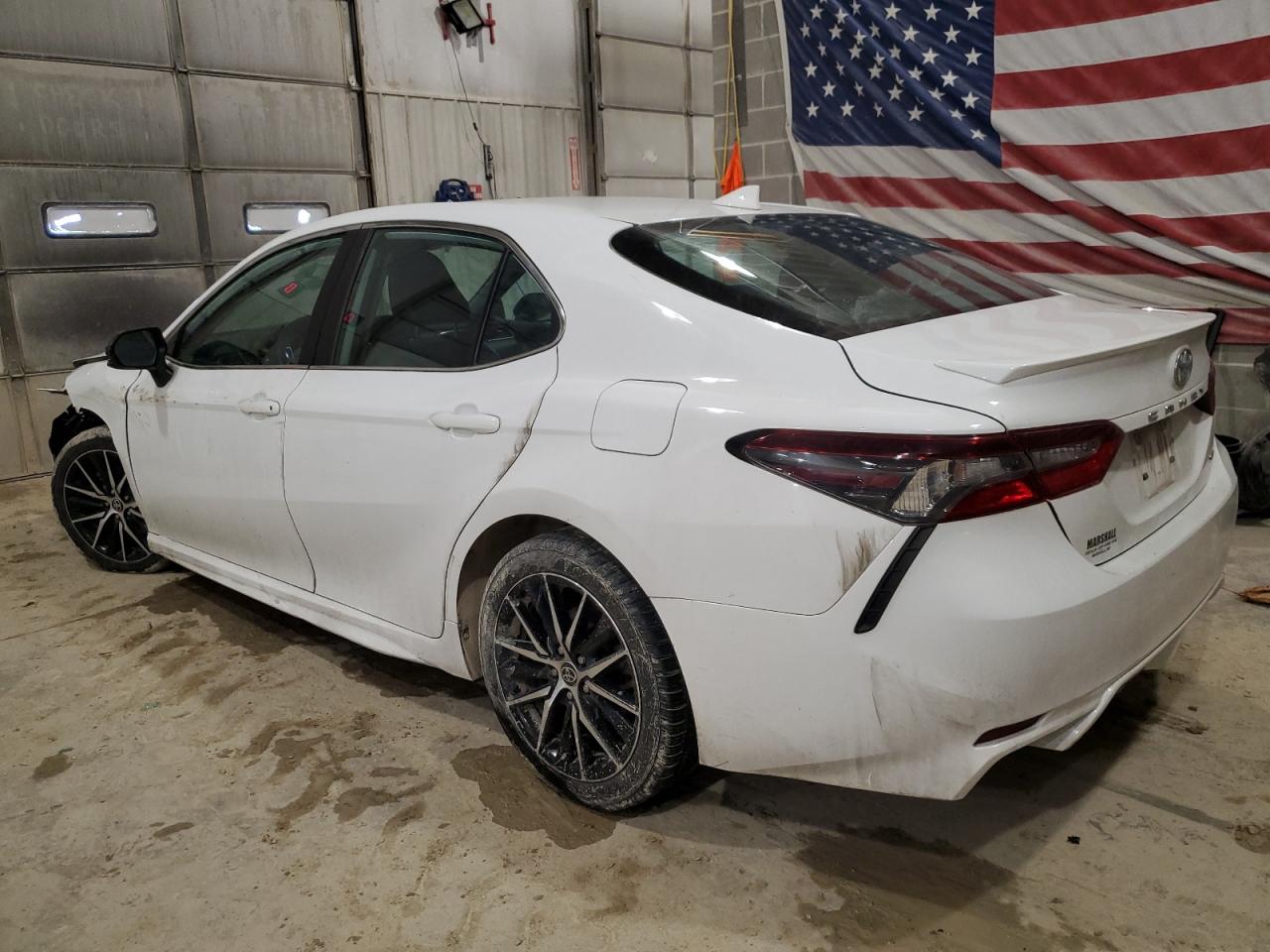 2021 Toyota Camry - Image 2