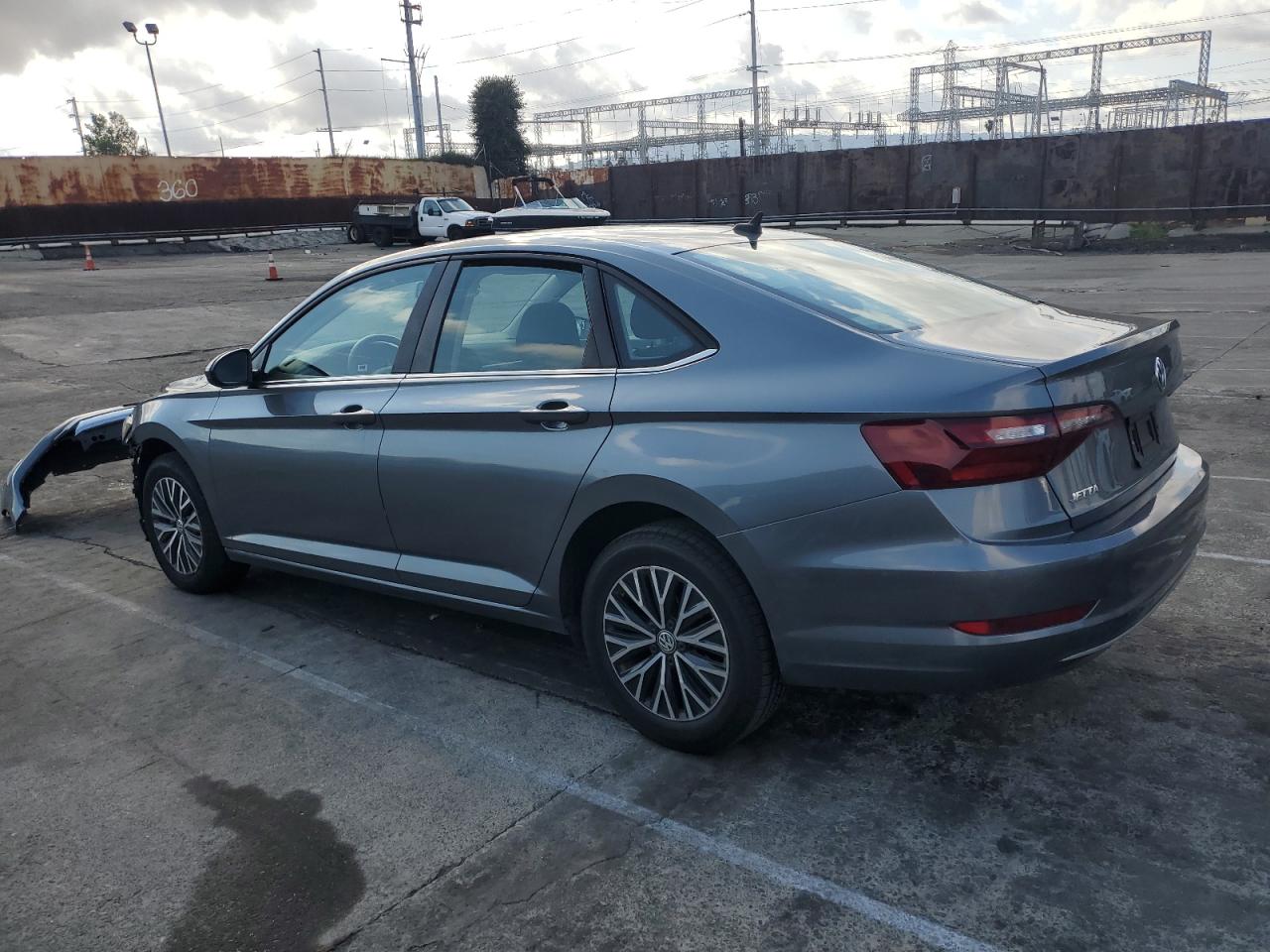 2021 Volkswagen Jetta - Image 2