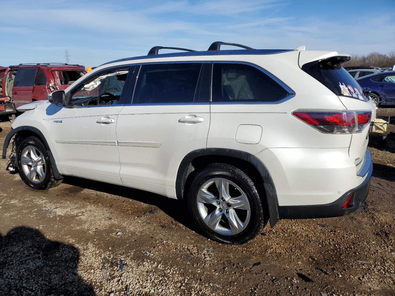 2015 Toyota Highlander - Image 2