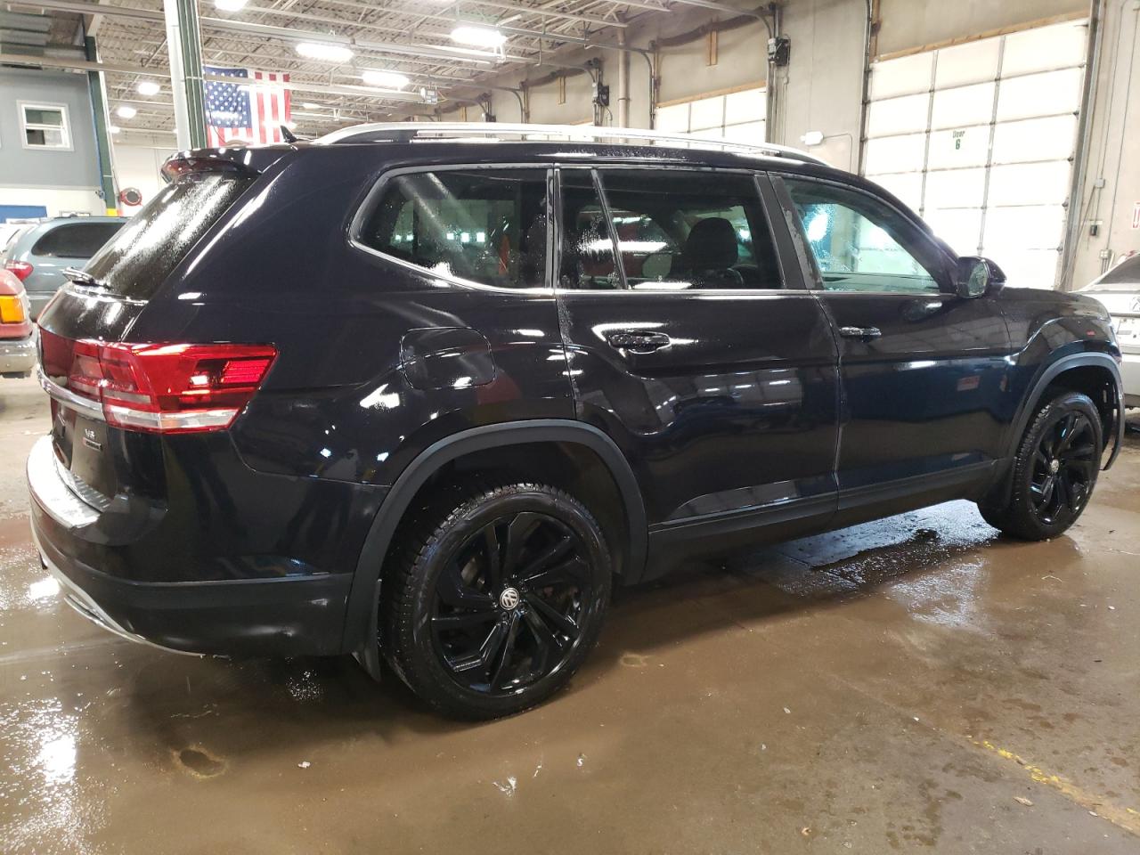 2019 Volkswagen Atlas - Image 3