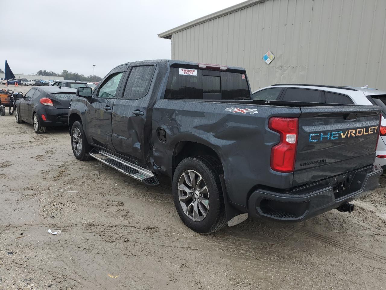 2021 Chevrolet Silverado - Image 2