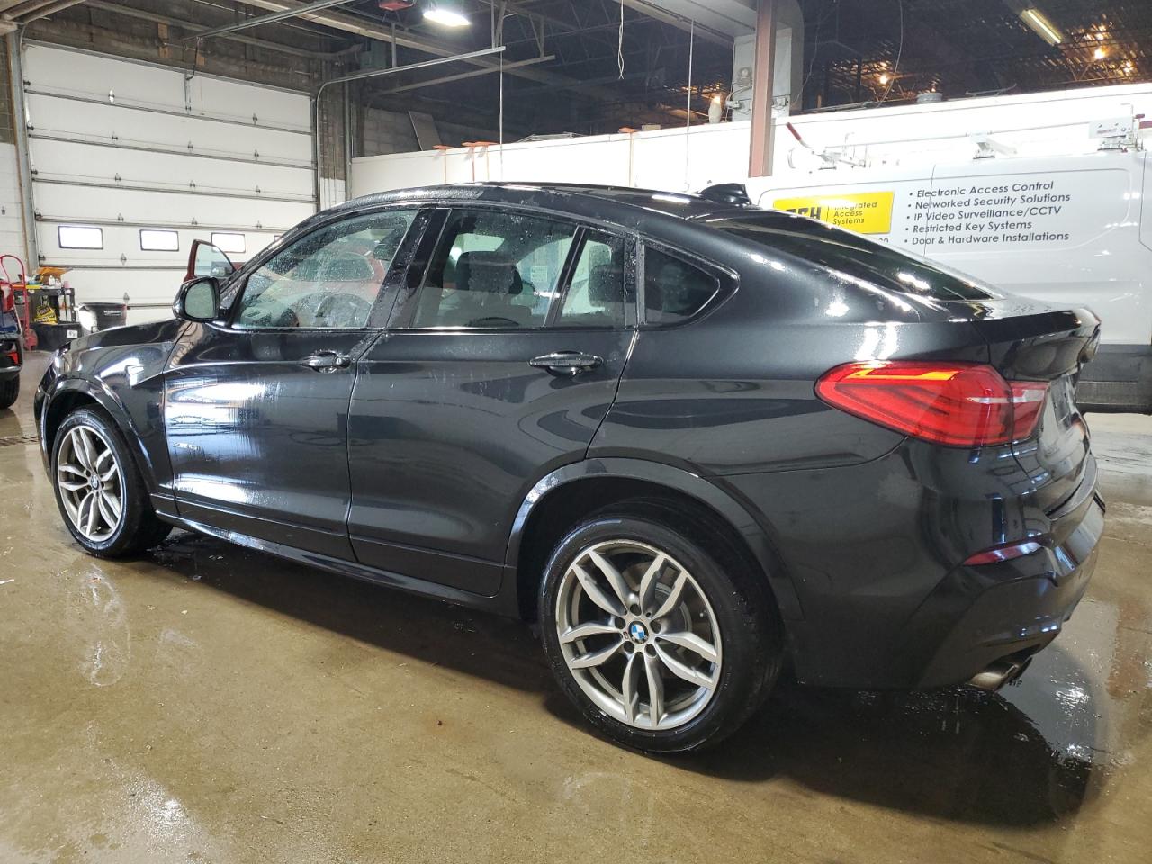 2015 BMW X4 - Image 2