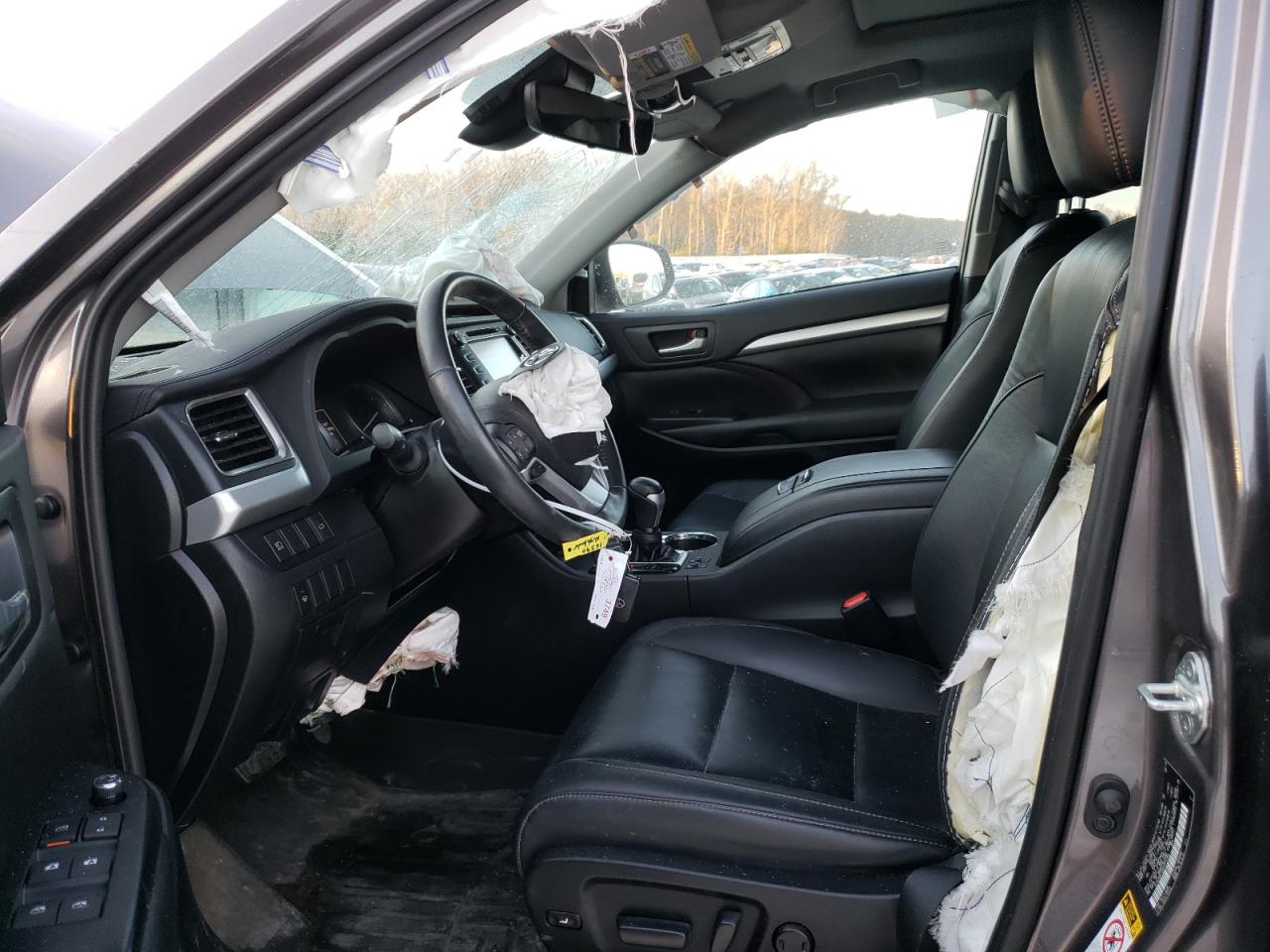 2019 Toyota Highlander - Image 7