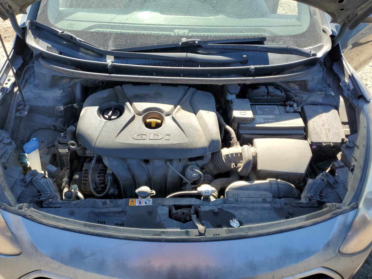 2017 Hyundai Elantra - Image 11