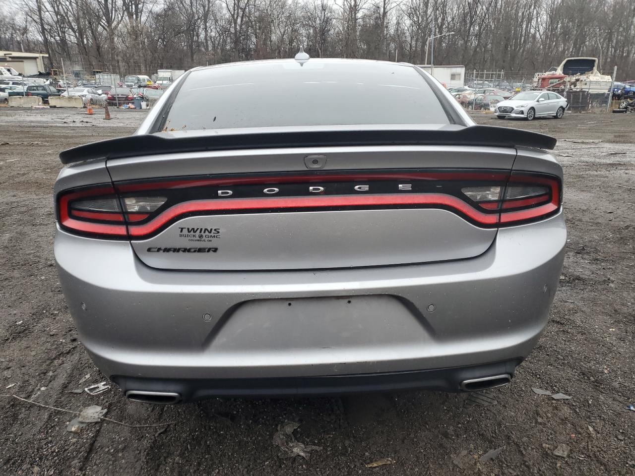 2018 Dodge Charger - Image 6