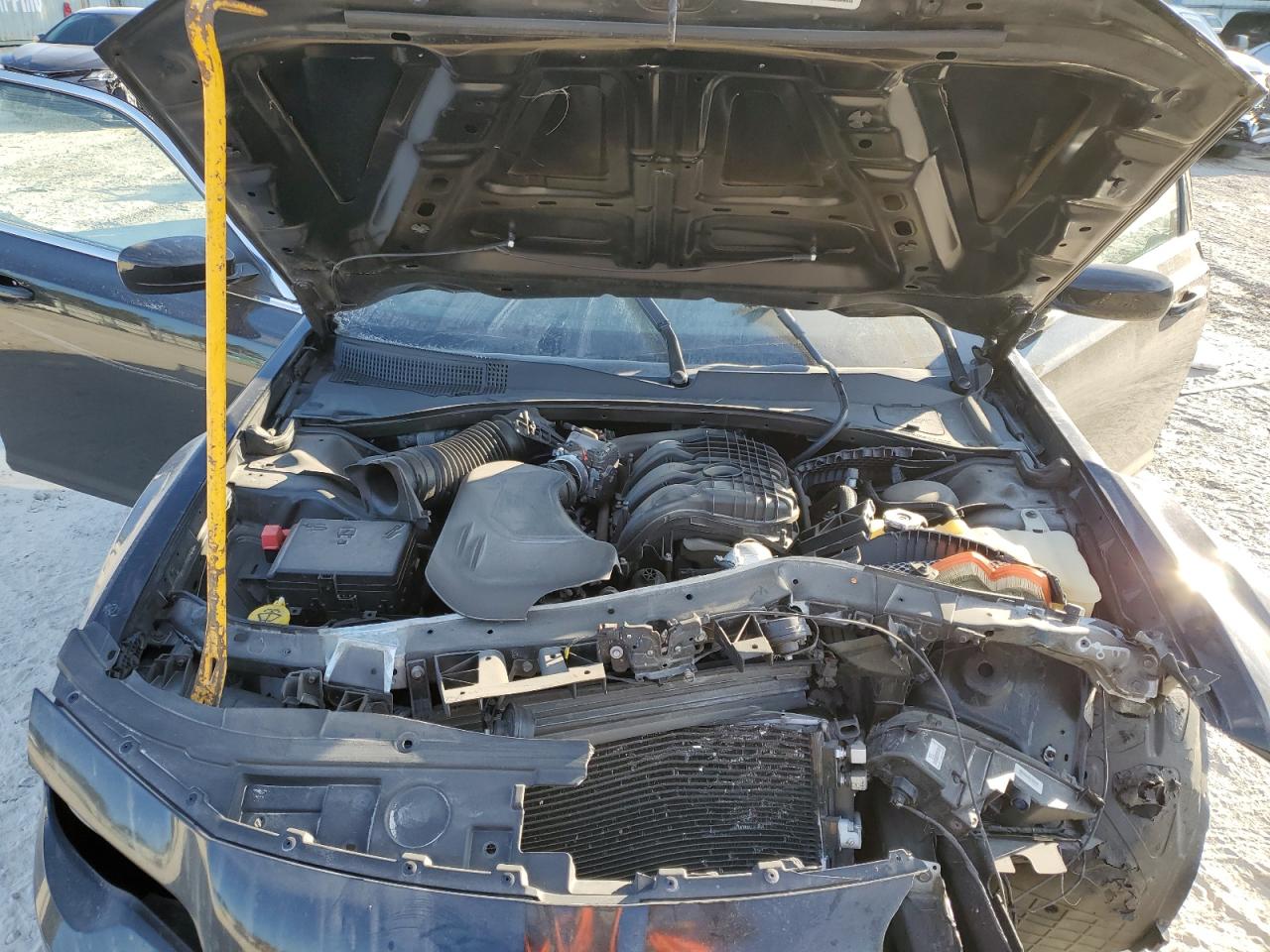 2019 Chrysler 300 - Image 11