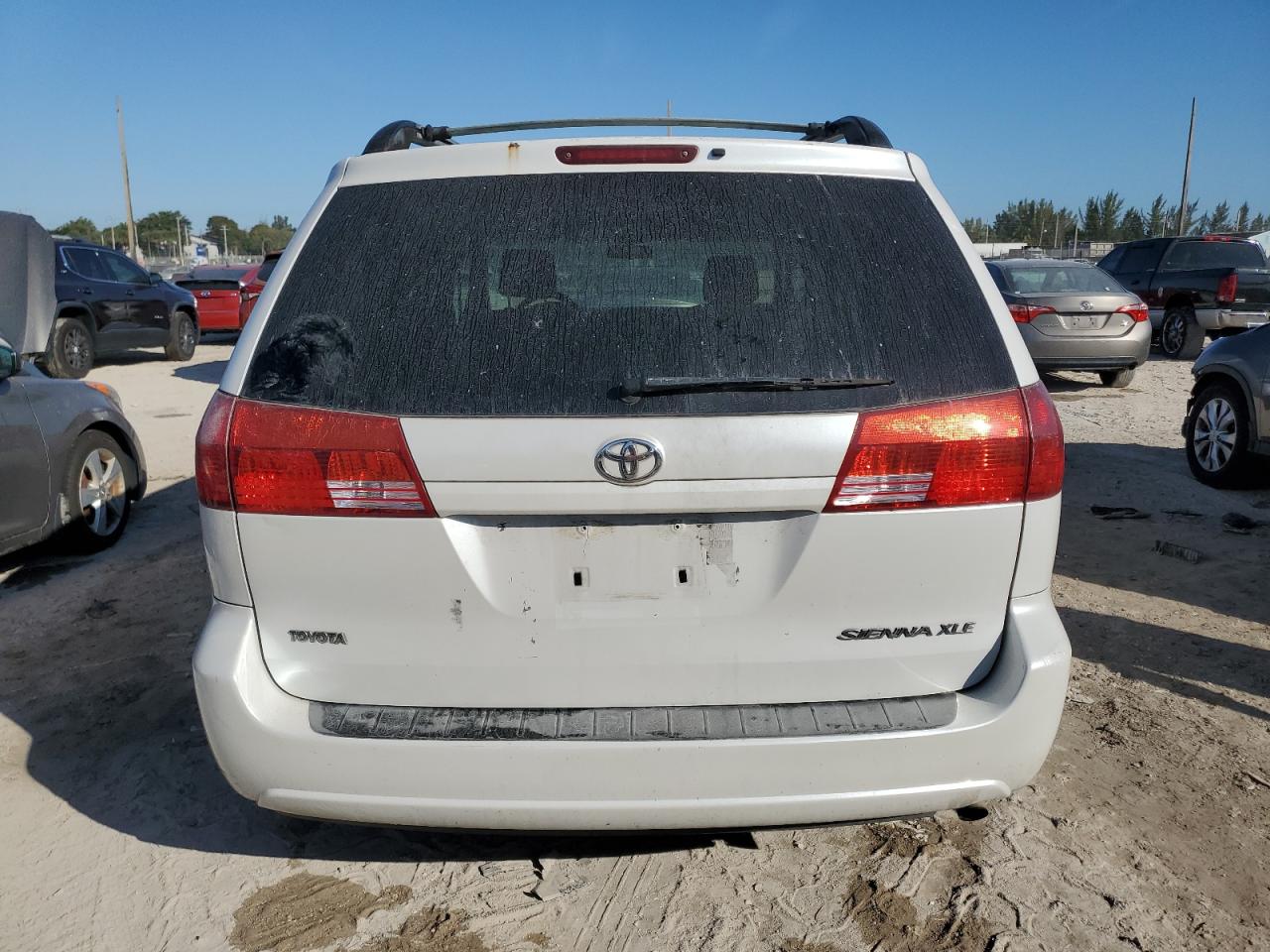 2005 Toyota Sienna - Image 6