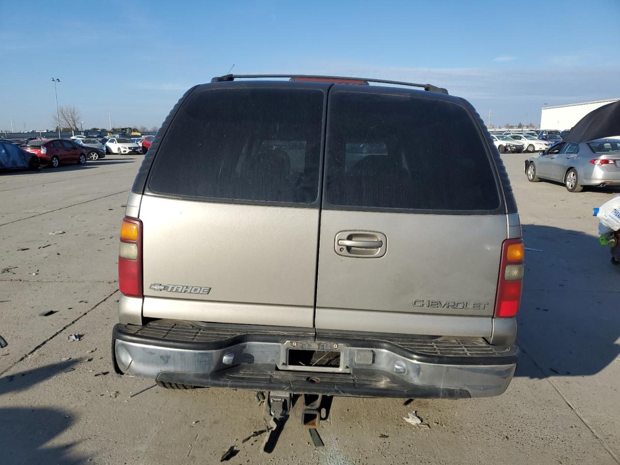 2001 Chevrolet Tahoe C1500 VIN: 1GNEC13TX1J236201 Lot: 88360215
