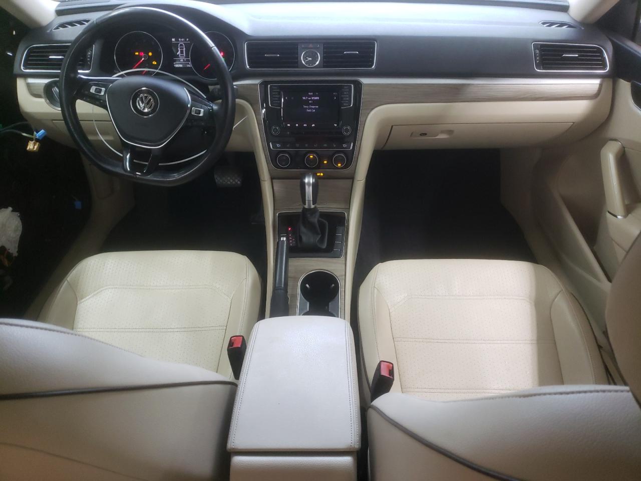 2016 Volkswagen Passat - Image 8