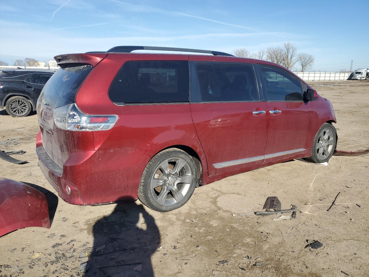 2014 Toyota Sienna - Image 3