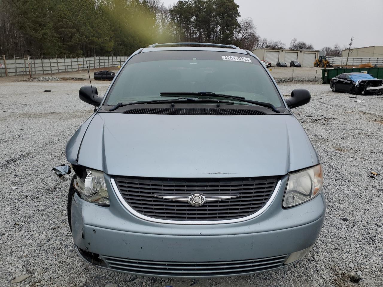 2002 Chrysler Town & Country - Image 5