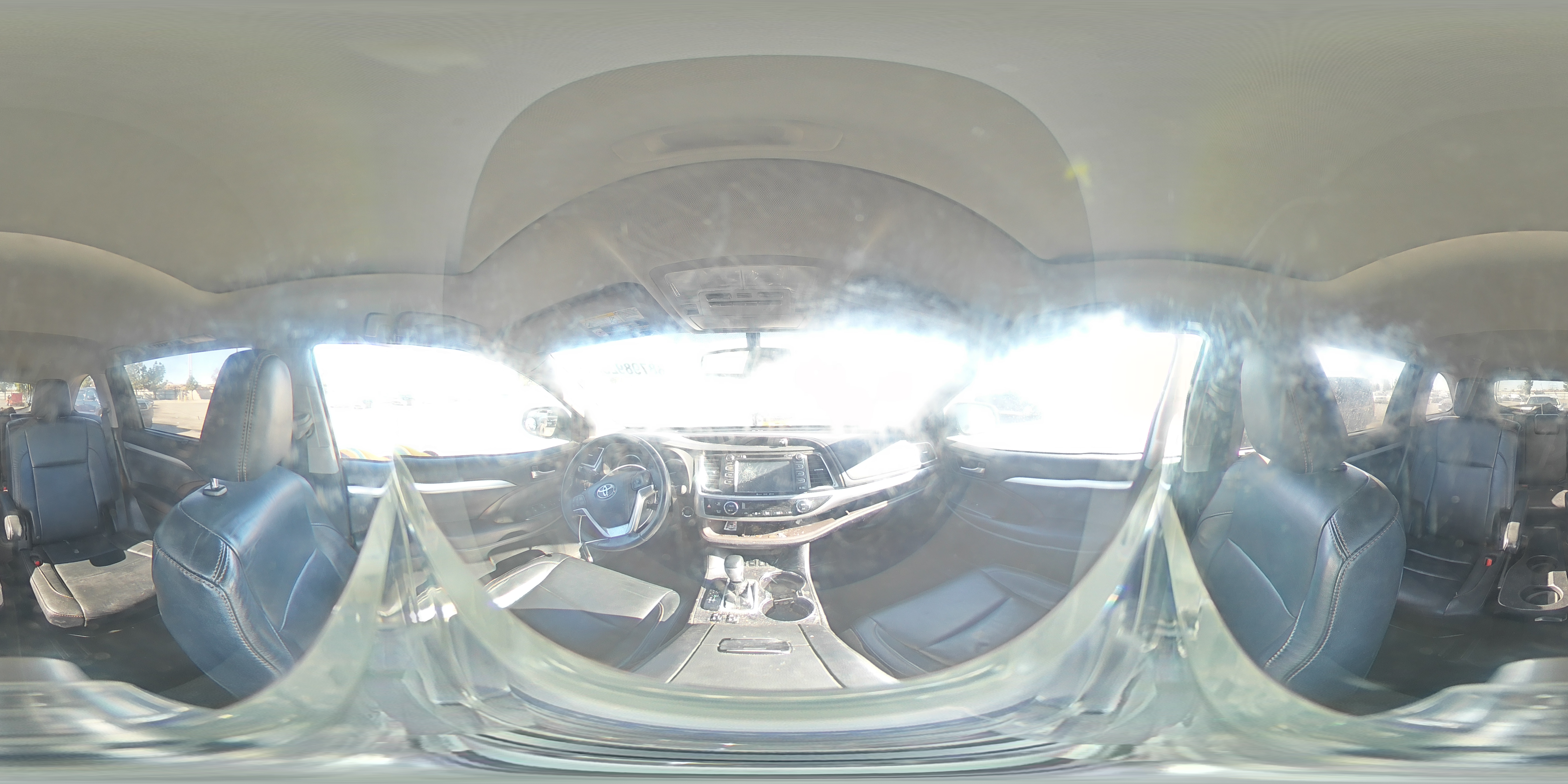 2016 Toyota Highlander - Image 13