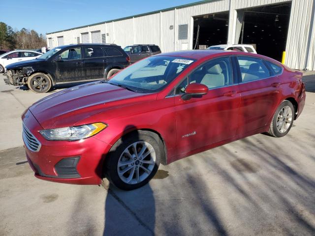  FORD FUSION 2019 Красный