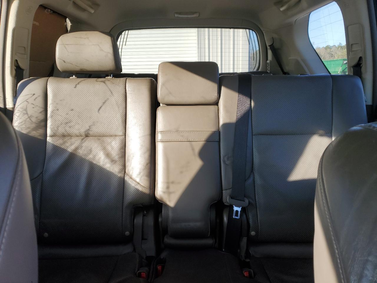 2010 Lexus GX - Image 10