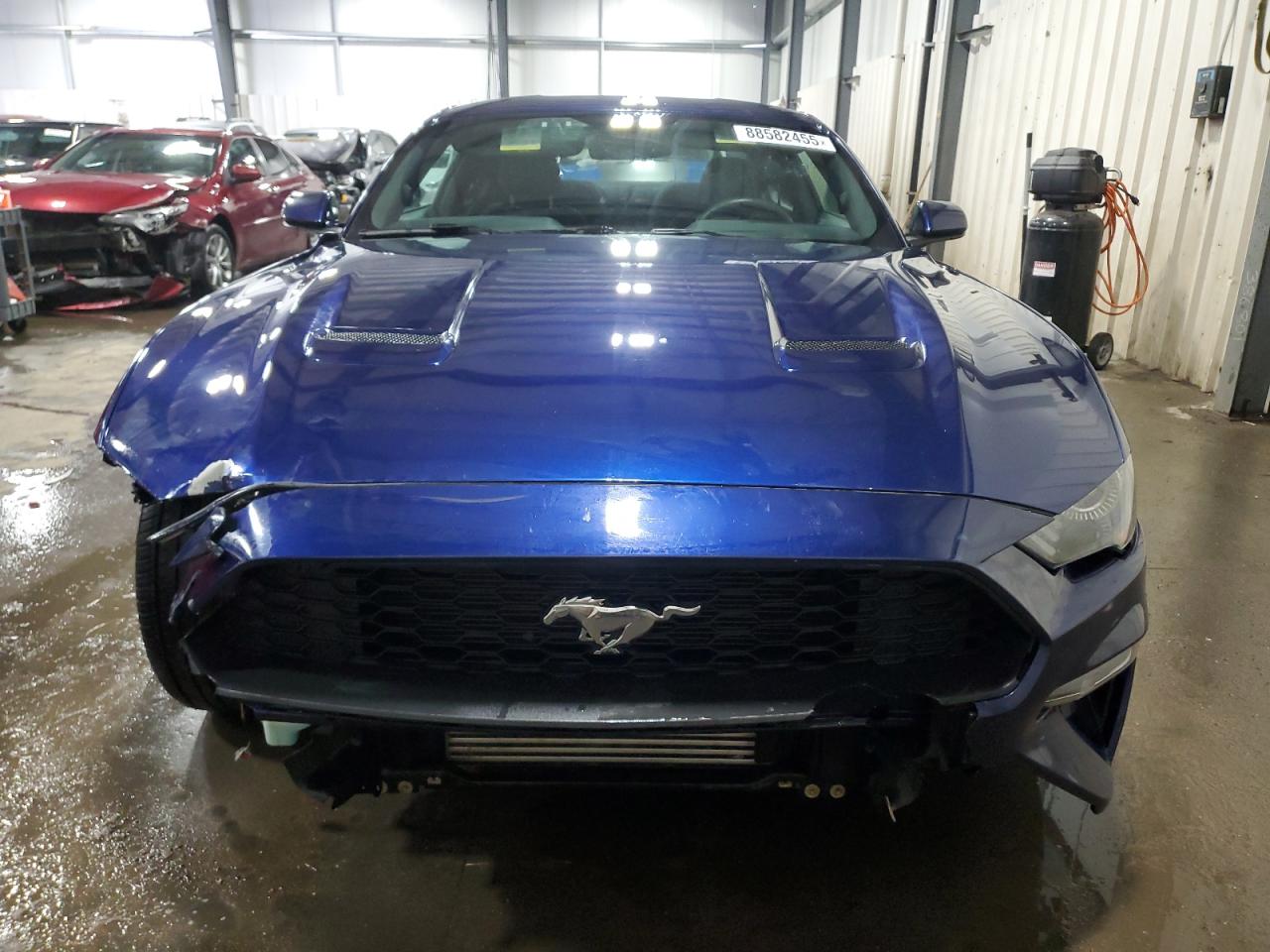 2019 Ford Mustang - Image 5