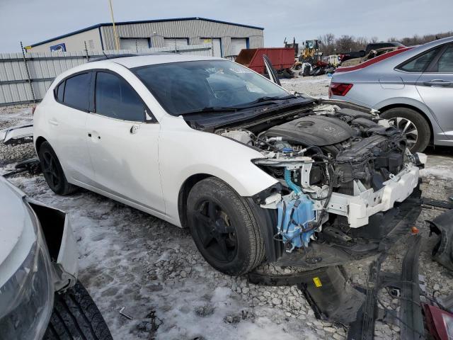  MAZDA 3 2017 White