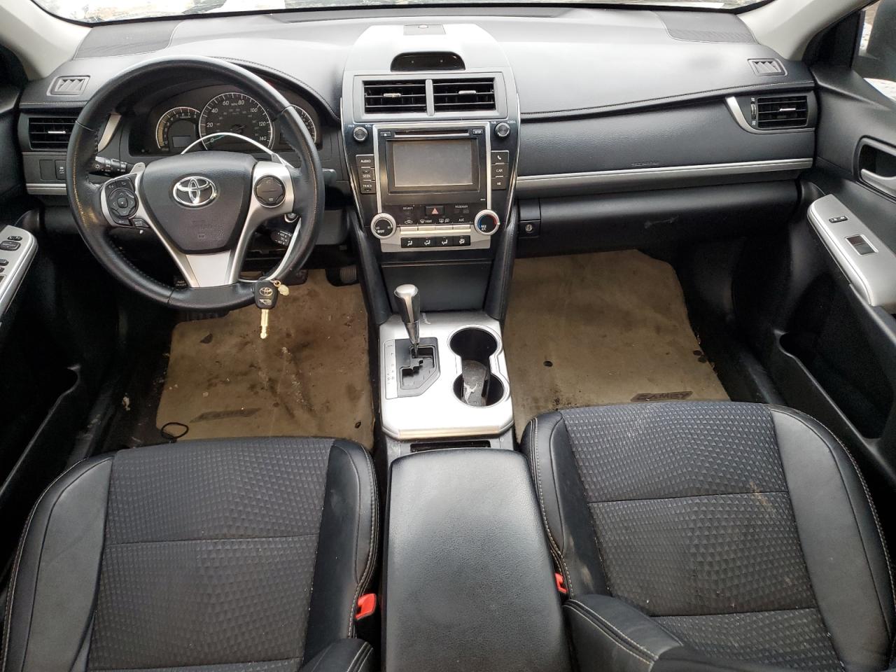 2014 Toyota Camry - Image 8