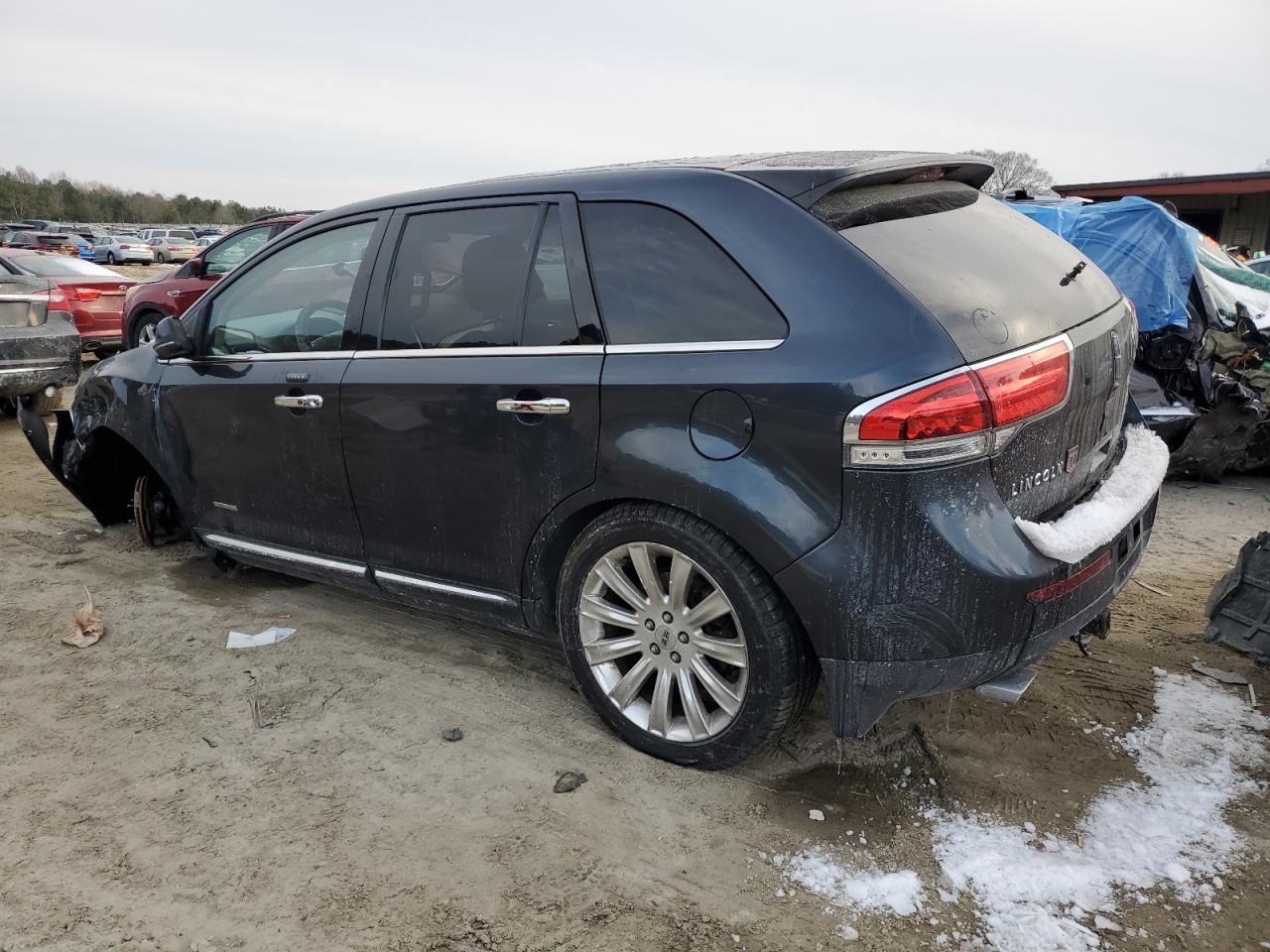 2013 Lincoln MKX - Image 2