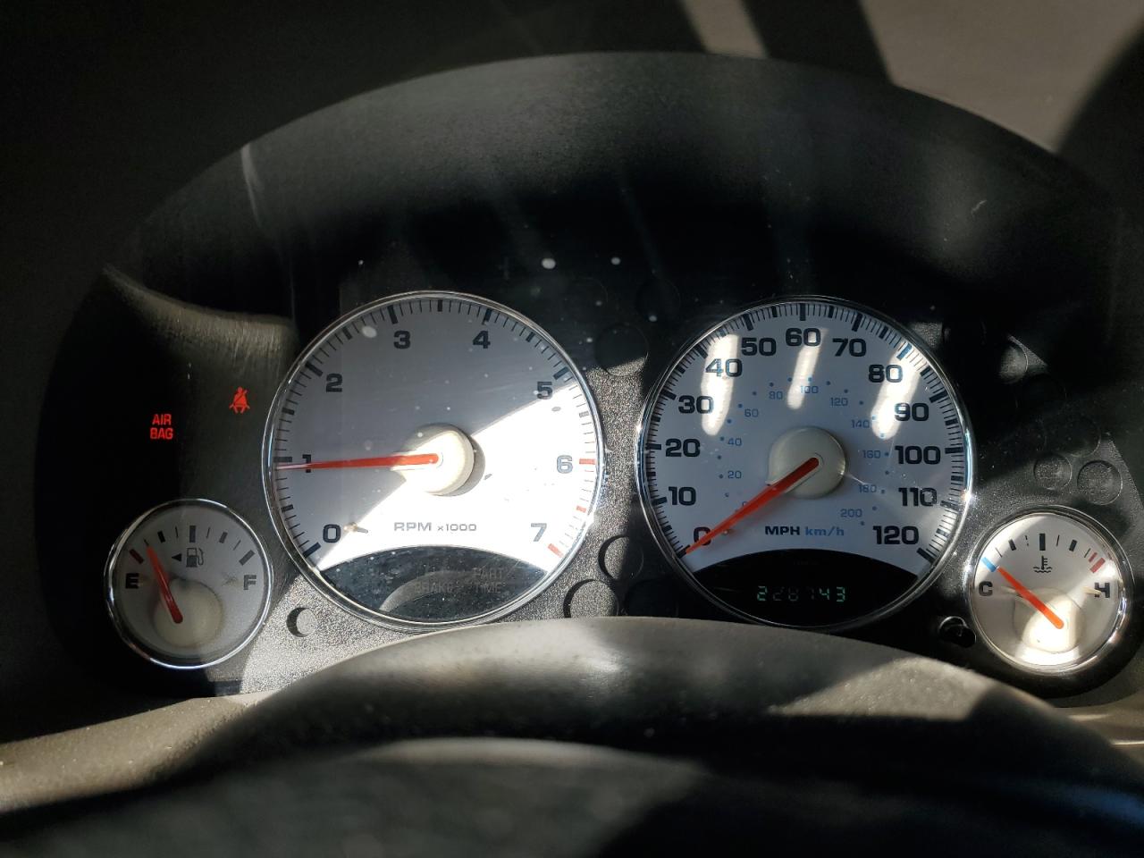 2003 Jeep Liberty (North America) - Image 9