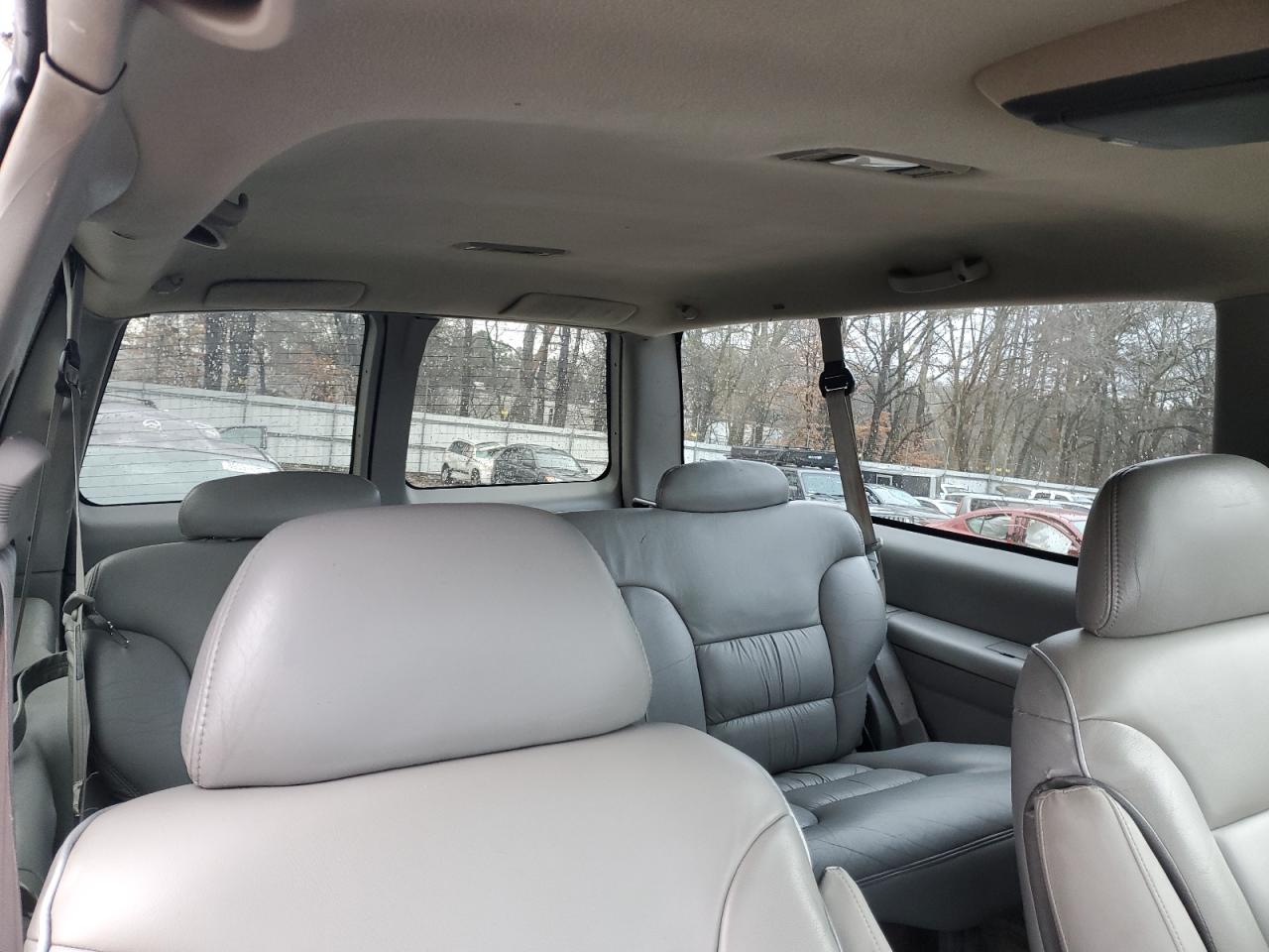 1997 Chevrolet Tahoe - Image 10