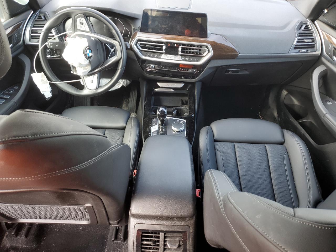 2022 BMW X3 - Image 8