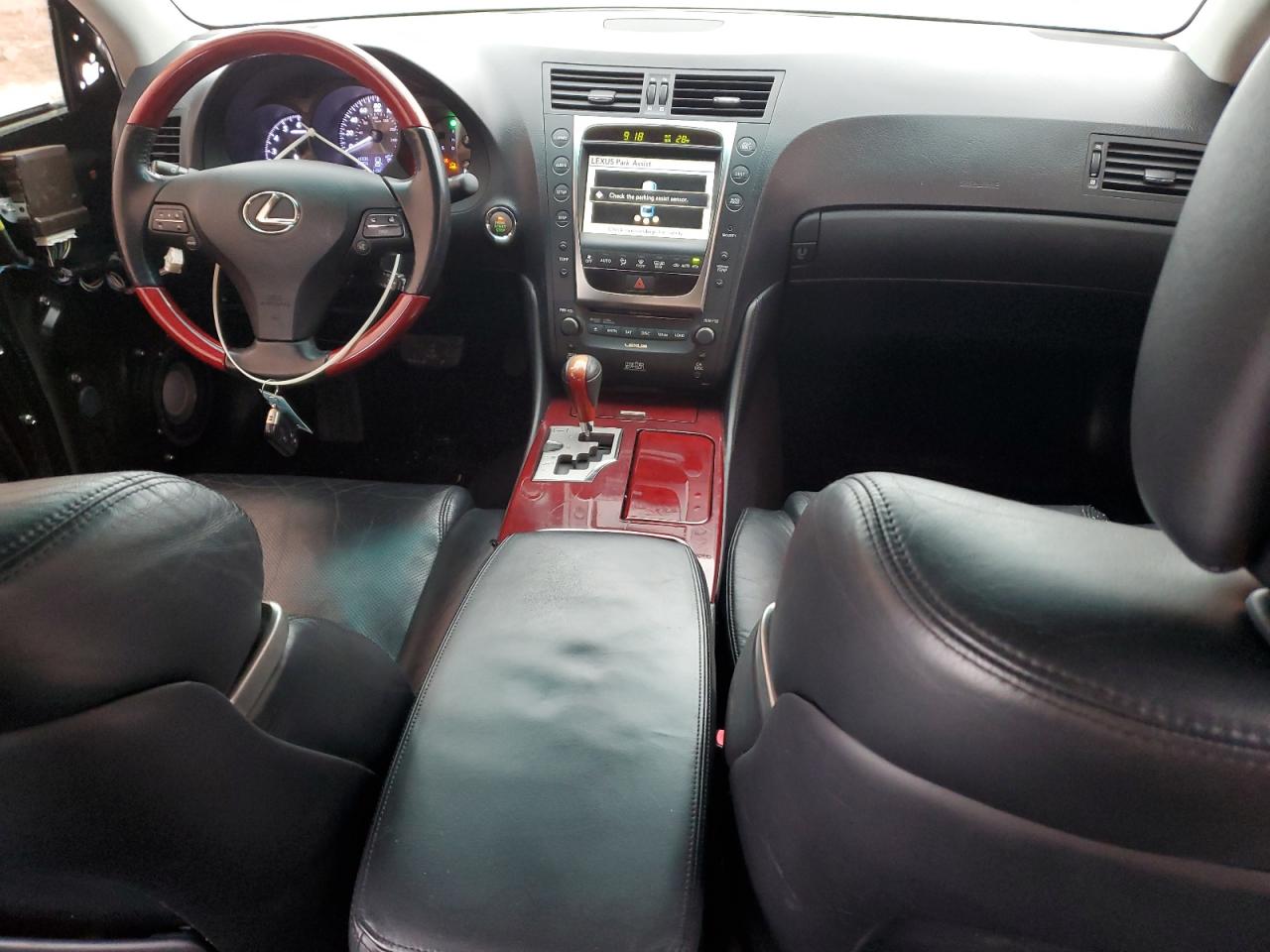 2011 Lexus GS - Image 8