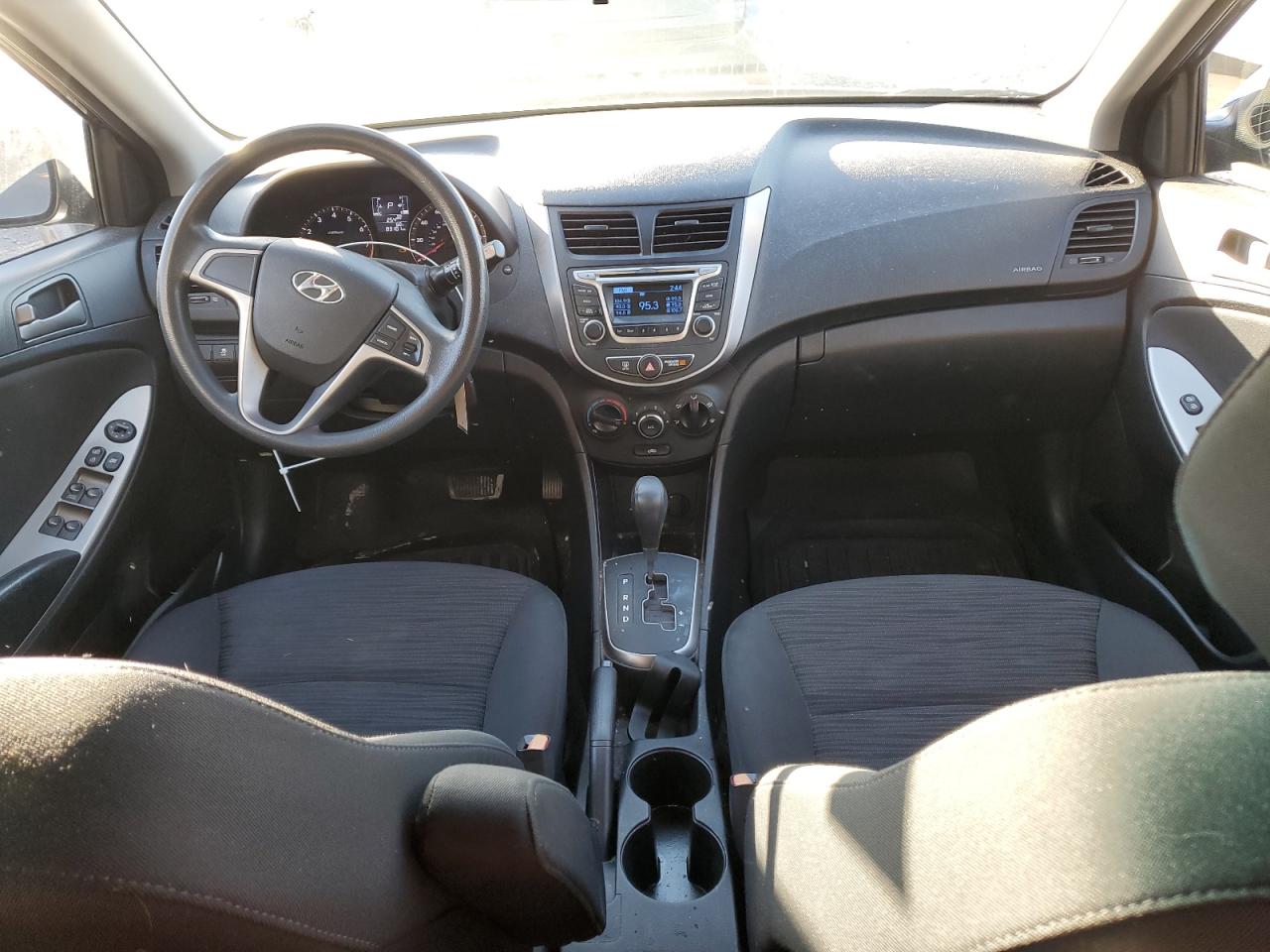 2016 Hyundai Accent - Image 8