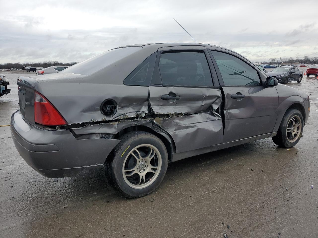 2007 Ford Focus - Image 3