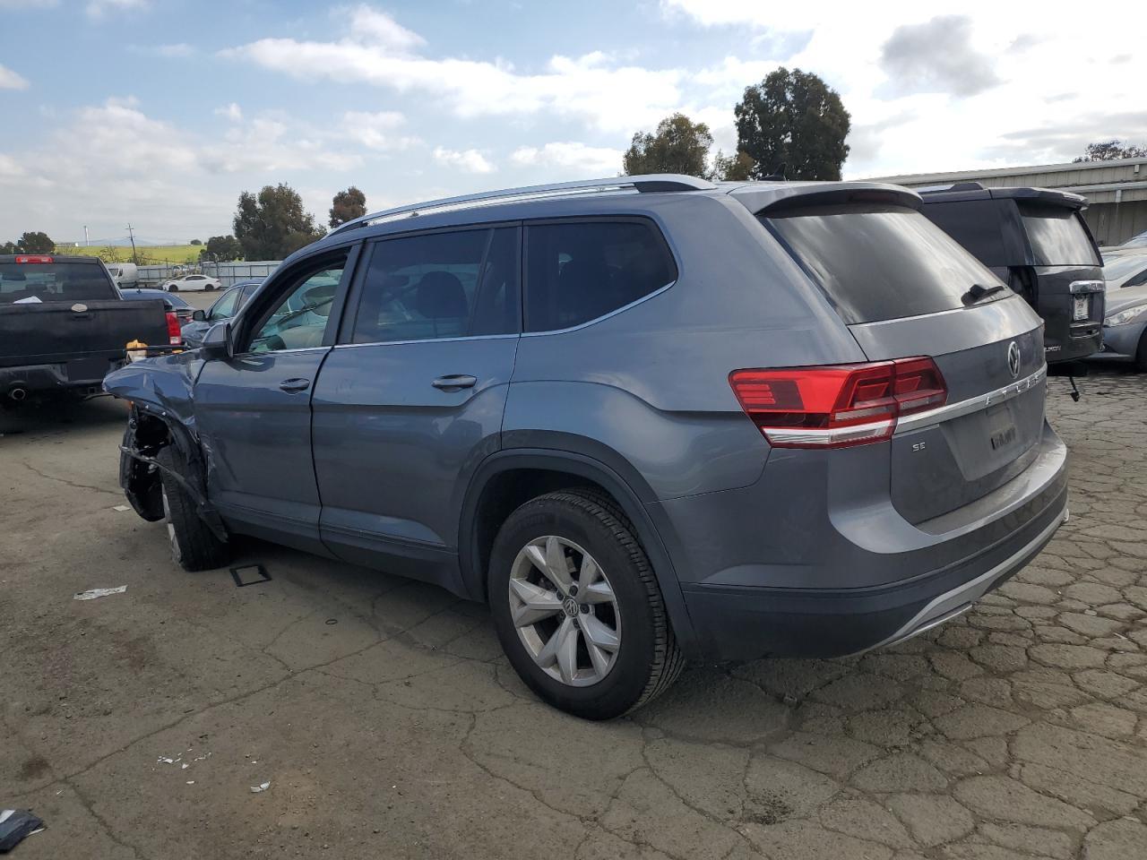 2019 Volkswagen Atlas - Image 2