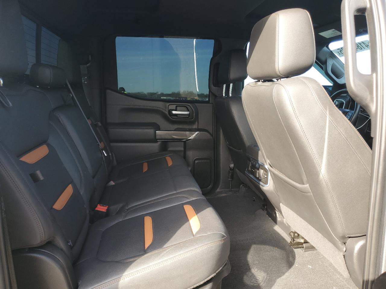 2021 GMC Sierra - Image 10